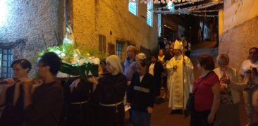 Dom Vicente celebra Missa na Capela da Vila Senhor dos Passos – 13 de maio