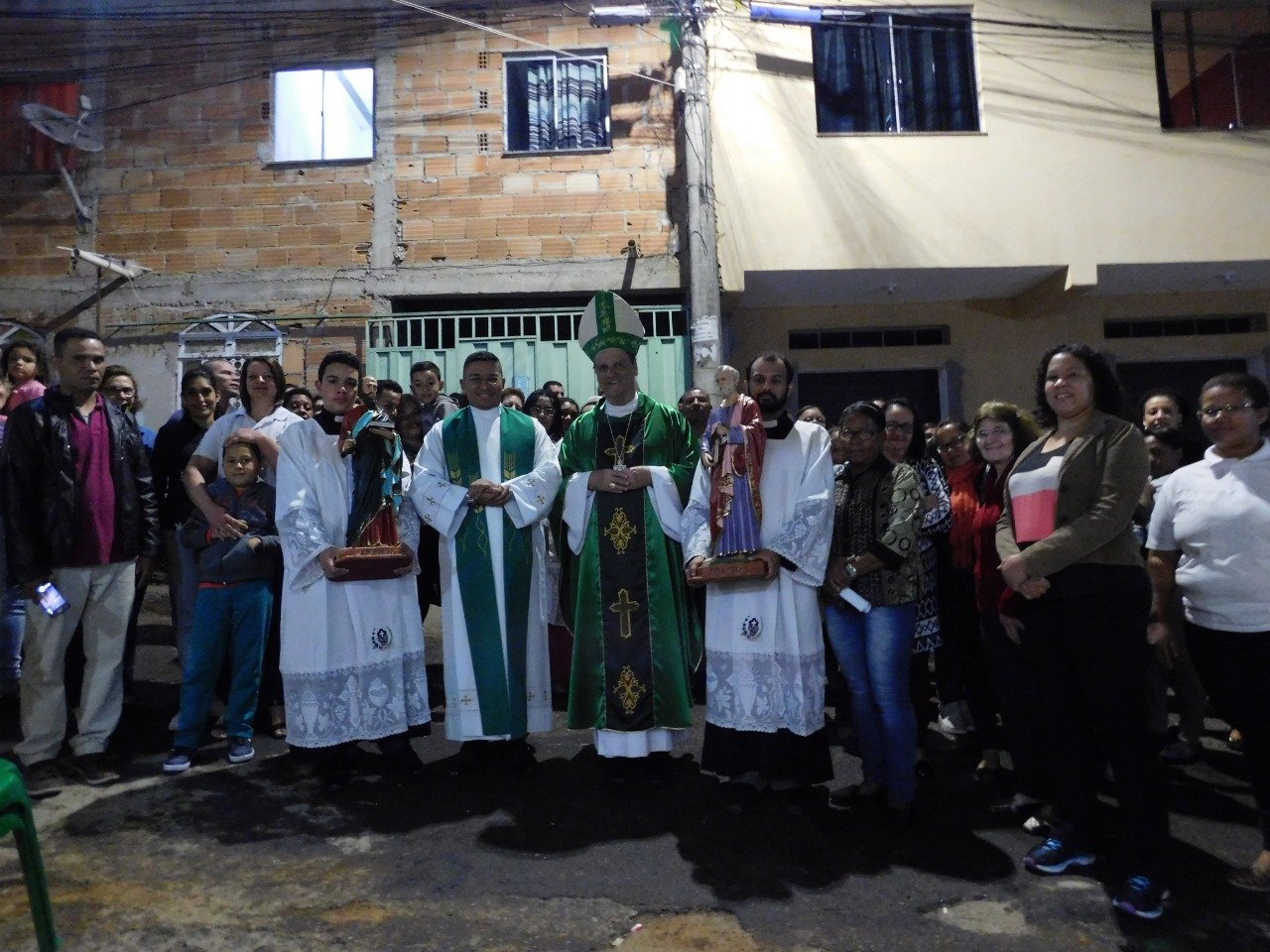 Dom Otacílio celebra a Eucaristia na Comunidade São Pedro e São Paulo – Paróquia Nossa Senhora do Bom Conselho
