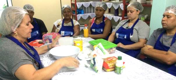 Paróquias se unem em trabalho social e evangelizador no Aglomerado da Serra