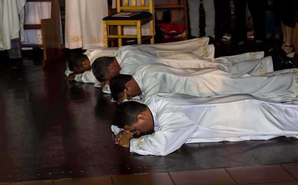 Ordenação de diáconos permanentes no Santuário Basílica da Padroeira de Minas Gerais