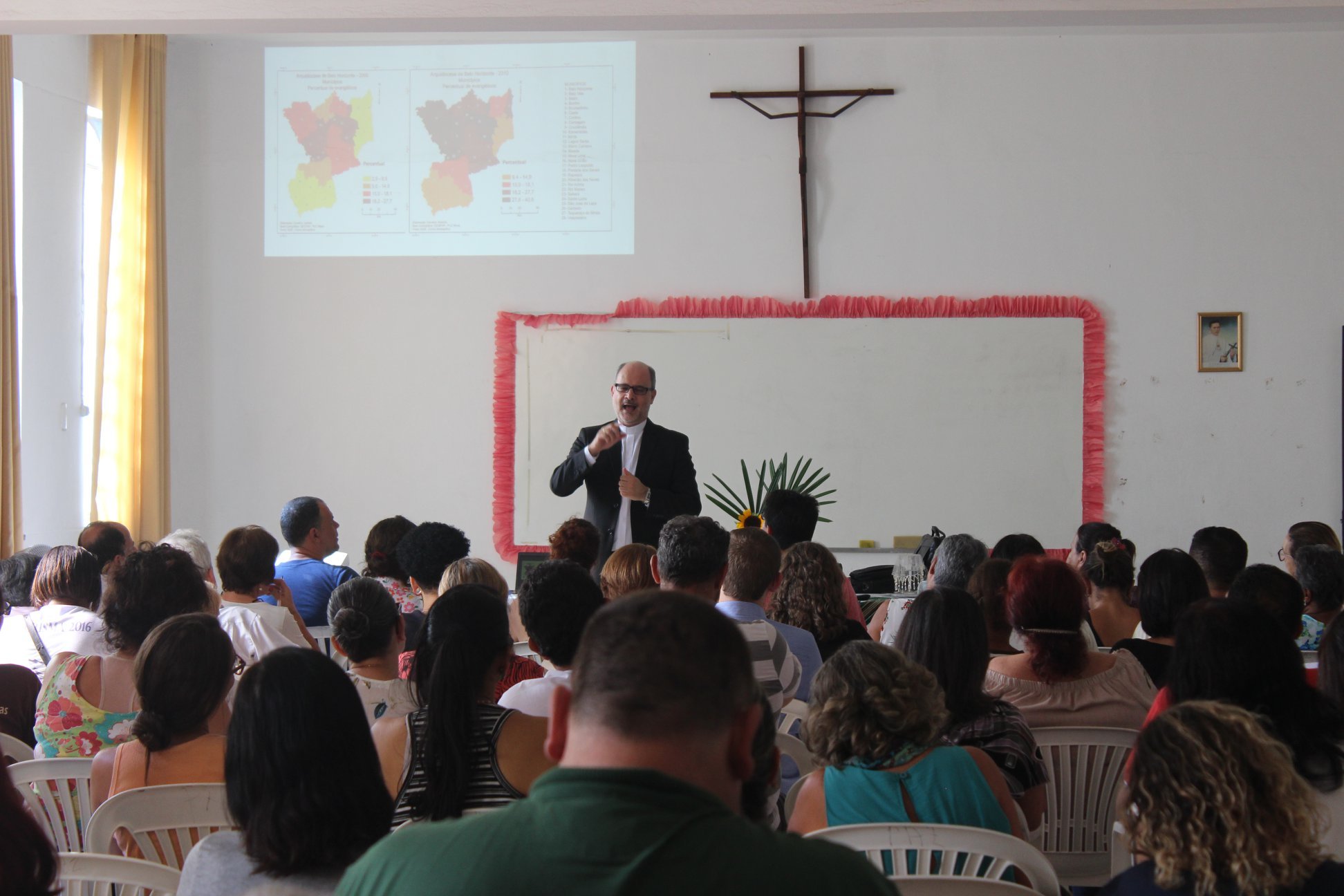 Rense: Fórum Missionário das Vilas e Favelas reúne grupo para manhã de formação