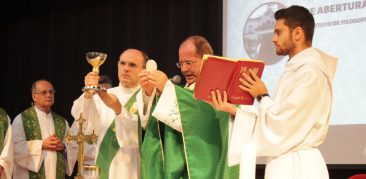 Dom Walmor preside Missa de Abertura do Ano Acadêmico 2019 do Instituto de Filosofia e Teologia Dom João Resende Costa