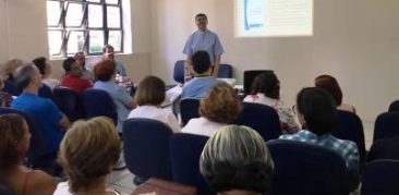Dom Edson Oriolo preside encontro com padres e agentes da Pastoral do Dízimo