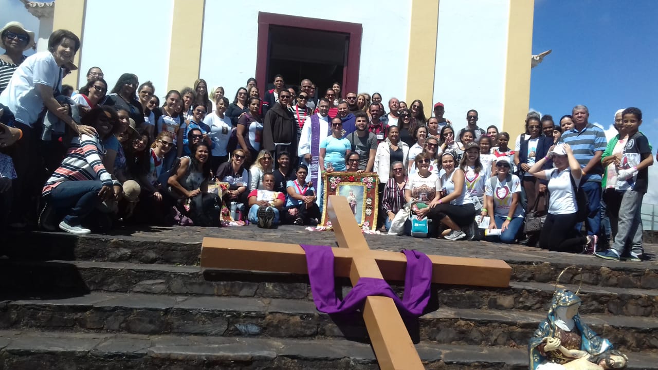 Fiéis da Paróquia Nossa Senhora do Carmo (Betim) organizam grande peregrinação ao Santuário Basílica da Padroeira de Minas Gerais