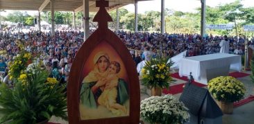 Milhares de fiéis participam de Celebração presidida por dom Walmor no Santuário Tabor da Liberdade