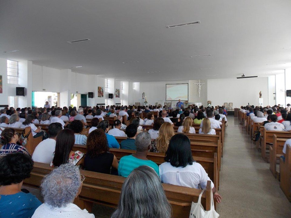 Rensc promove encontro com mais de 600 Ministros Extraordinários da Sagrada Comunhão