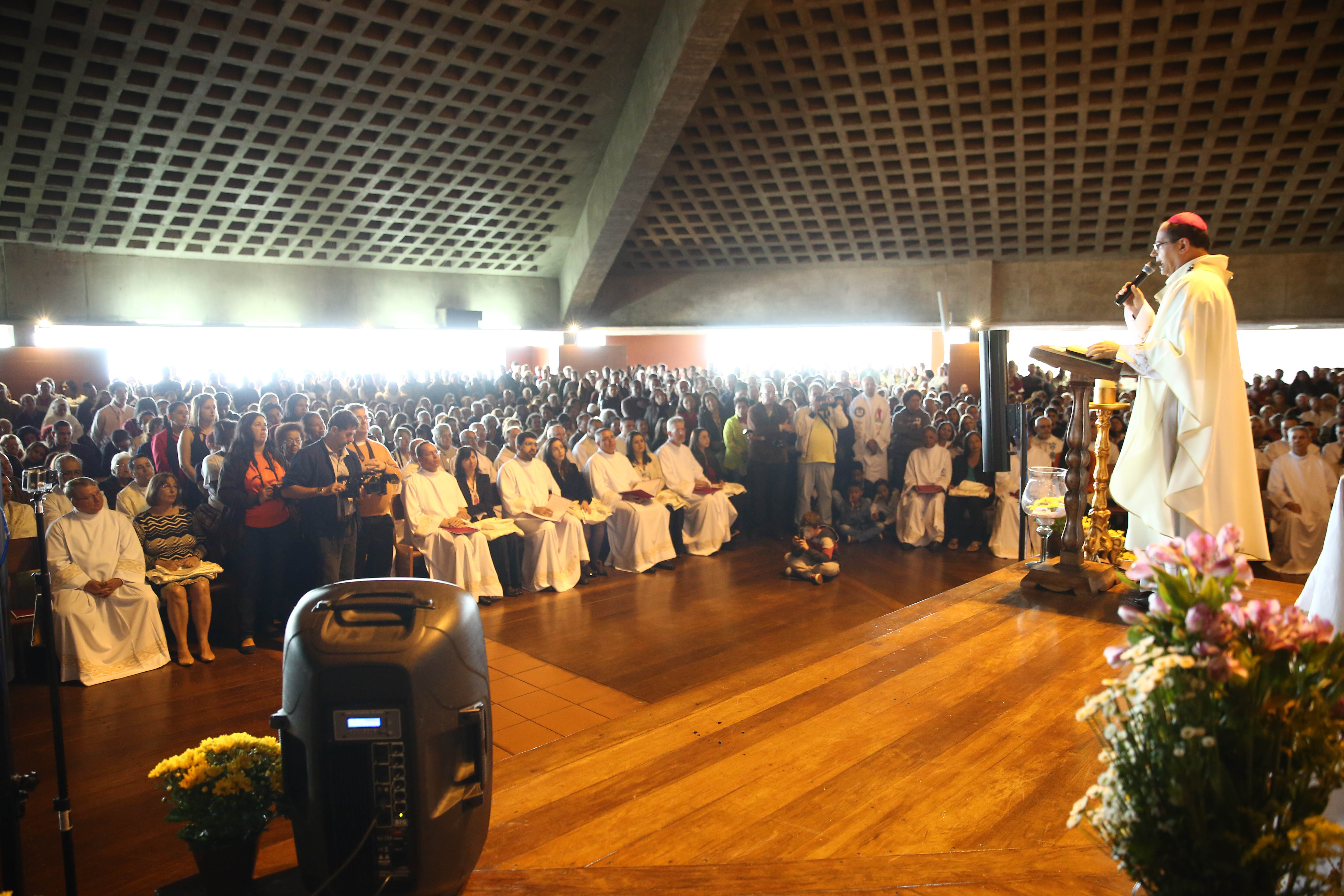 Dia de São Lourenço: Diáconos da Arquidiocese de BH participam de Missa presidida por dom Walmor – 10 de agosto