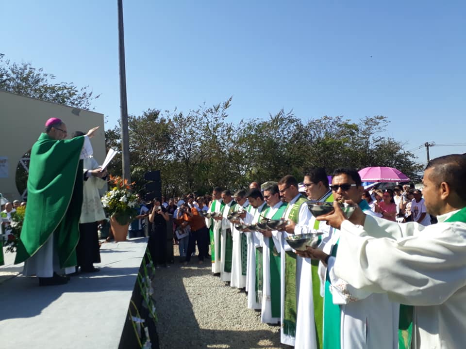 Galeria de fotos: Missa da Esperança reúne centenas de fiéis