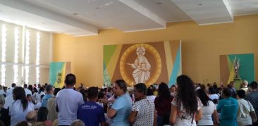 Diocese de Guanhães: Catedral São Miguel repleta para receber dom Otacilio
