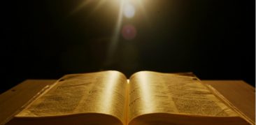 [Artigo] O Caminho da Igreja na Evangelização dos Adultos – Bíblia, Sua Fonte Primeira – Neuza Silveira Souza