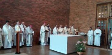 Missa presidida por Dom Walmor marca os 70 anos do Mosteiro de Nossa Senhora das Graças