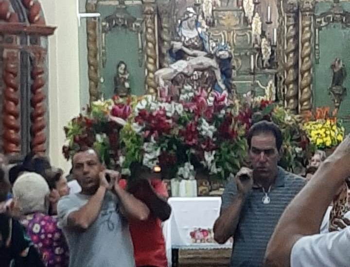 Raposos: Paróquia Nossa Senhora da Conceição recebe imagem peregrina de Nossa Senhora da Piedade