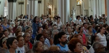 Milhares de fiéis celebram os 99 anos de evangelização e serviços à comunidade da Arquidiocese de Belo Horizonte