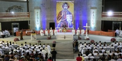 Arcebispo ordena sete novos diáconos permanentes na Catedral Cristo Rei – 11 de fevereiro