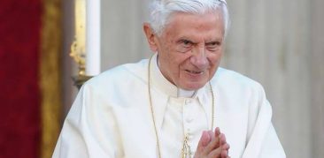 Papa Emérito Bento XVI celebra 93 anos e reza pelos doentes da Covid-19