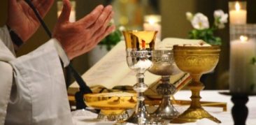 [Artigo]Liturgia – Um acontecimento Pascoal – Neuza Silveira – Secretariado Arquidiocesano Bíblico-Catequético de Belo Horizonte