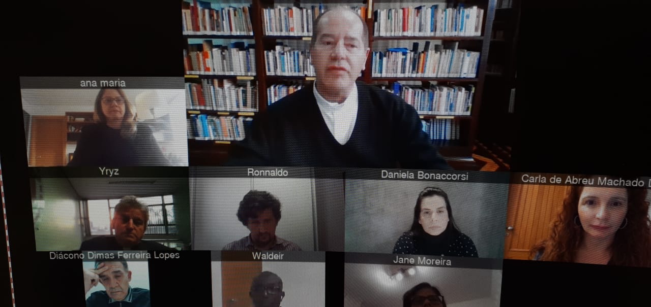 Integrantes da Comissão Arquidiocesana para a proteção de Crianças, Adolescentes e Vulneráveis participam de videoconferência com dom Walmor