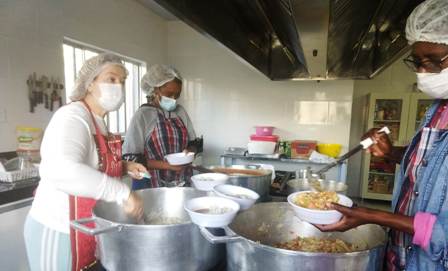 Catedral Cristo Rei: “Dai-lhes vós mesmos de comer” leva alimentos a famílias que enfrentam a fome