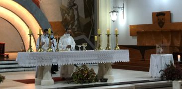Dom Geovane preside celebração de acolhida do ícone da Padroeira de Minas na Paróquia Nossa Senhora do Carmo – bairro Sion