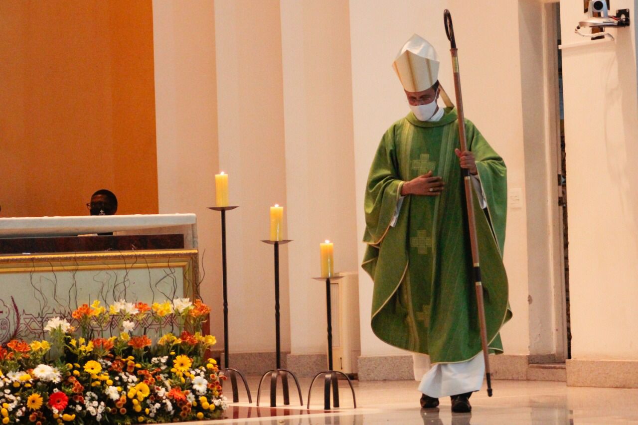 Dom Geovane Luís preside Missa no Santuário São Paulo da Cruz