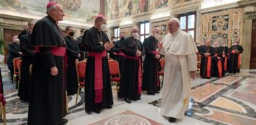 Dom Walmor se reúne com o Papa Francisco no Vaticano
