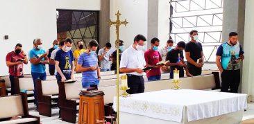 Dom Júlio César preside Celebração que conclui o retiro espiritual dos seminaristas do SACEJ