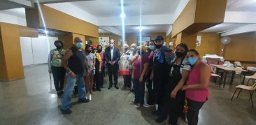 Dom Walmor se une a mutirão para amparar vítimas das enchentes em Nova Lima