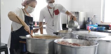 Dai-lhes vós mesmos de comer: iniciativa da Catedral Cristo Rei multiplica a partilha de alimentos e esperança
