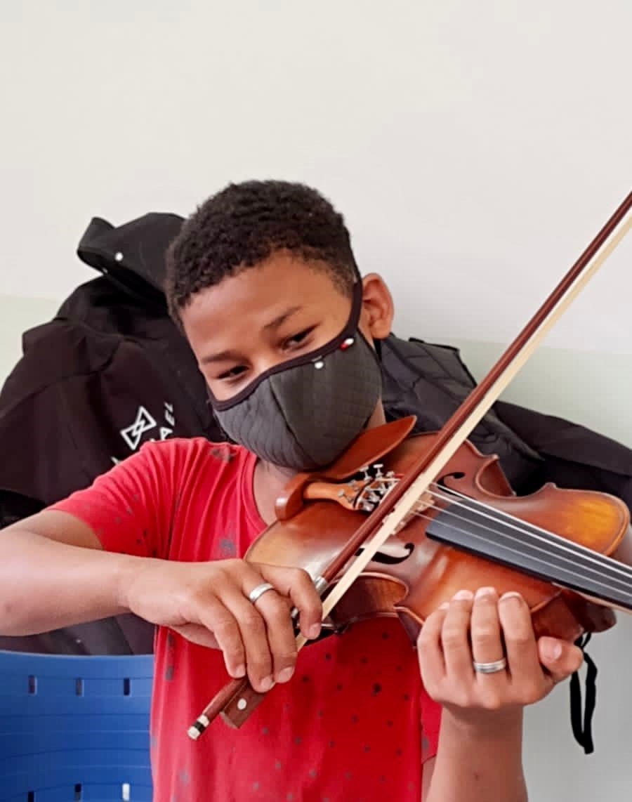 Oficina de orquestra: crianças e adolescentes do Projeto Providência iniciam o ano com música