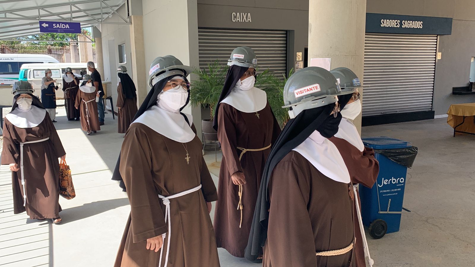 As Queridas Irmãs Clarissas Peregrinam Na Catedral Cristo Rei ...