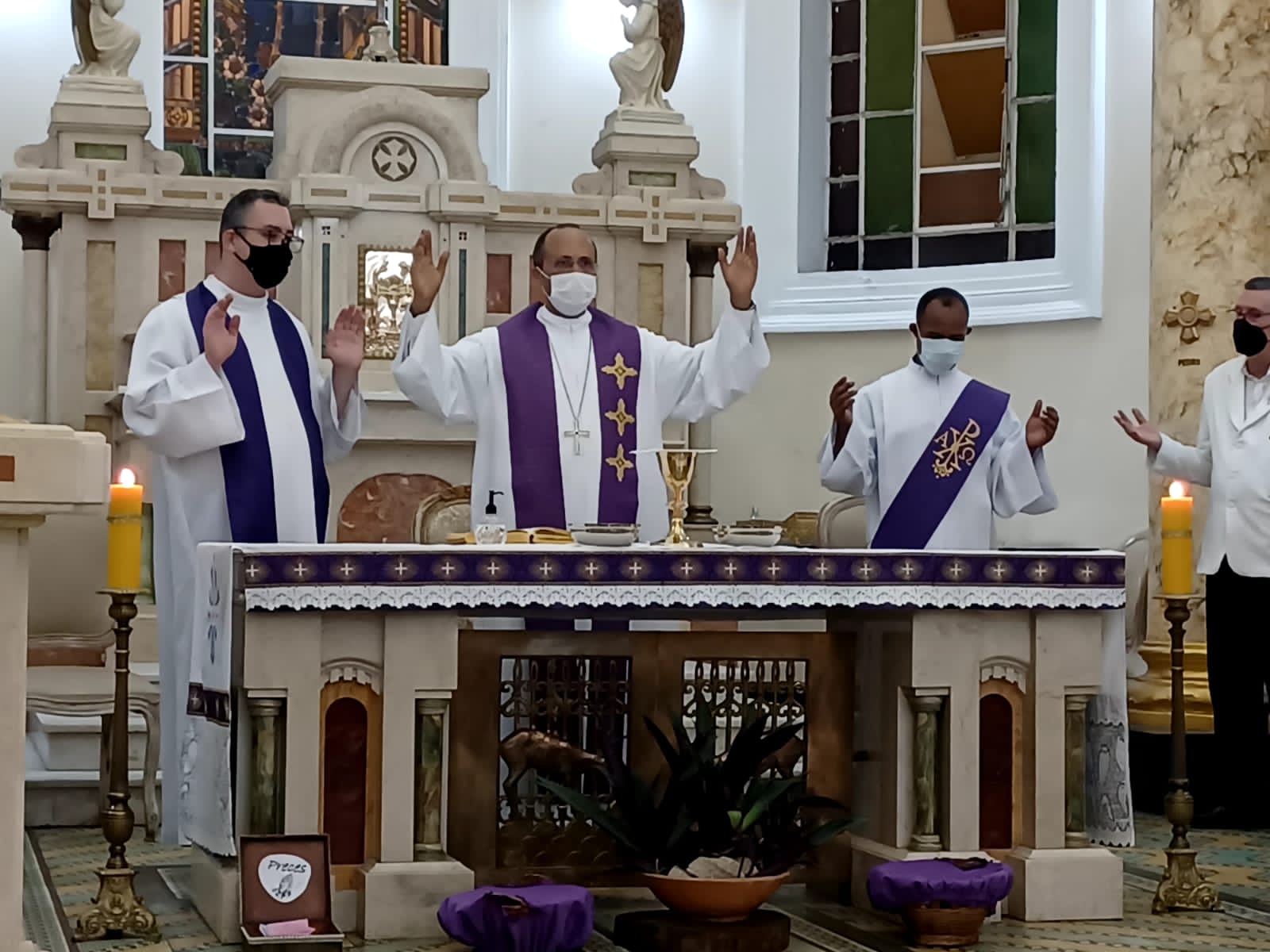 Paróquia Santa Efigênia dos Militares recebe imagem peregrina da Mãe Piedade