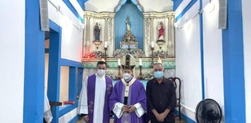 Dom Walmor abençoa Capela Nossa Senhora da Conceição, em Lagoa Santa, reaberta após obras de restauro