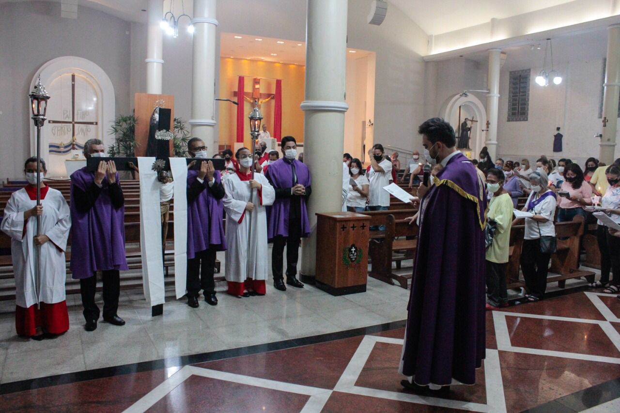 São Paulo da Cruz celebra Via Sacra e Missa Solene