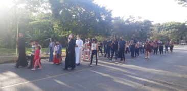 Via-sacra da Paz reúne peregrinos na Catedral Cristo Rei