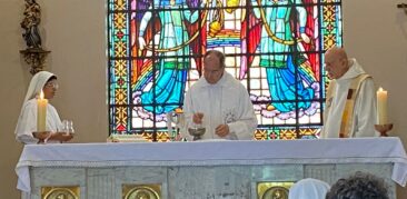 Dom Walmor celebra a Eucaristia no centenário da chegada de dom Cabral à Arquidiocese de Belo Horizonte