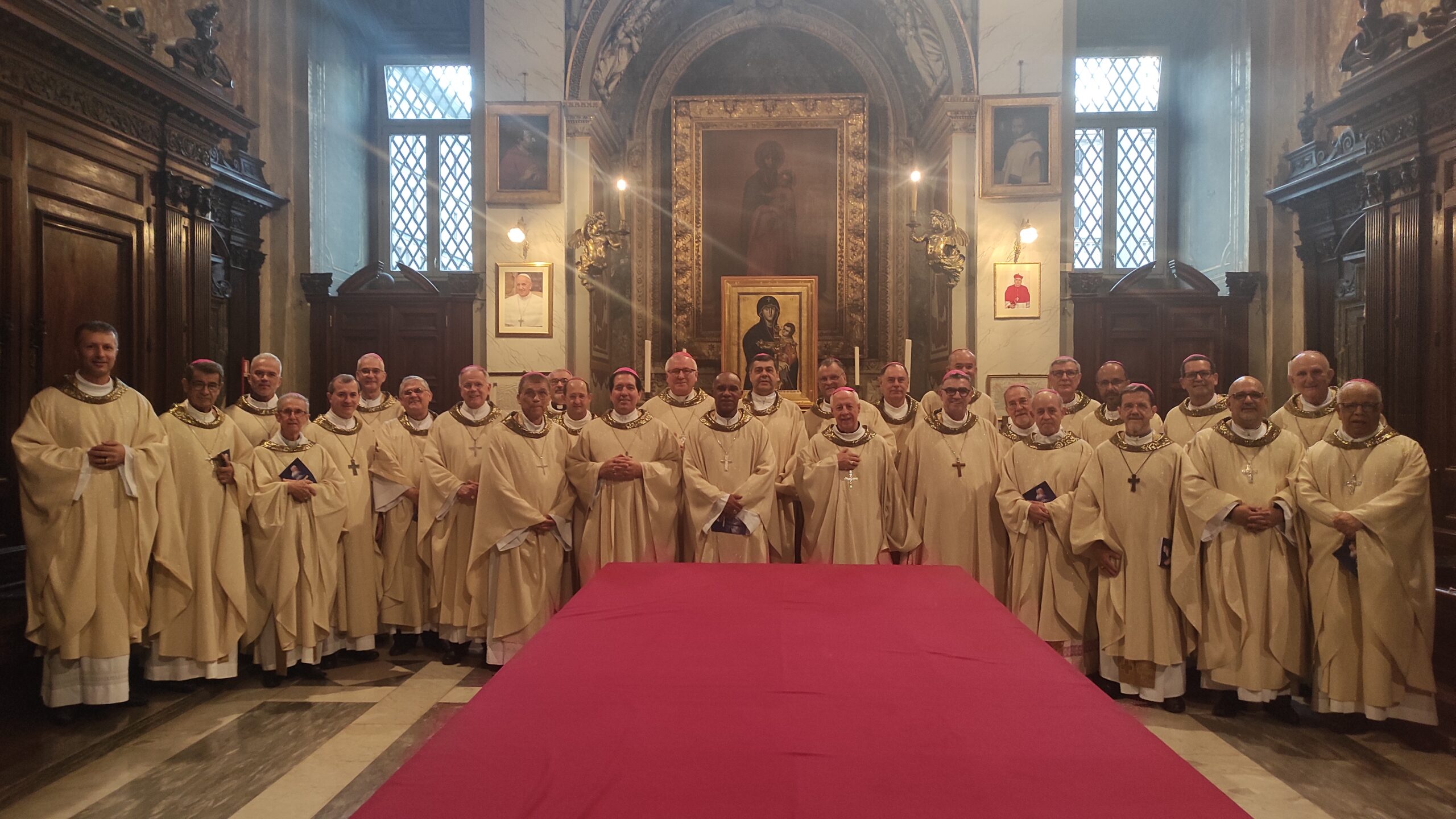 Visita Ad Limina Apostolorum: dom Geovane Luís e dom Vicente Ferreira iniciam visita dos Bispos dos Regionais Leste 2 e 3 ao Vaticano