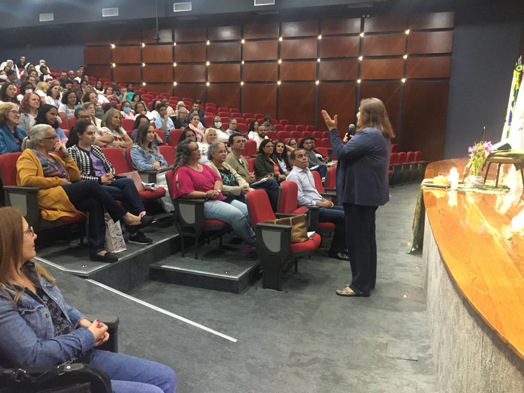 Encontro reúne mais de 200 coordenadores de catequese da Arquidiocese de BH