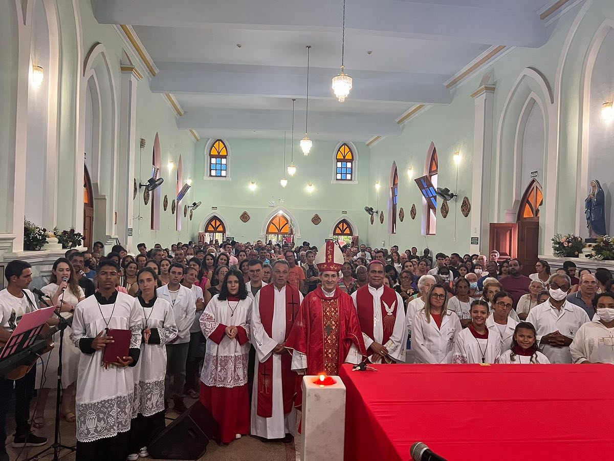 Dom Vicente e dom Joel celebram Missa no Dia de Santa Luzia, em Rio Manso