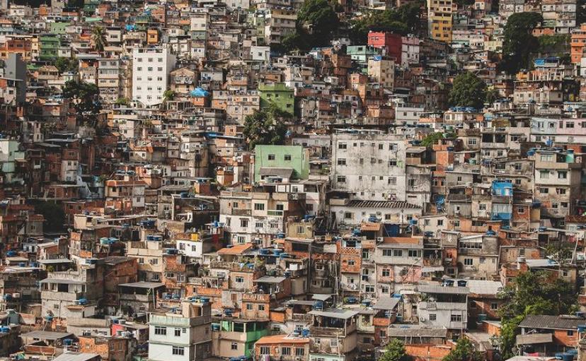 Em vilas e favelas, paróquias criam novas comunidades para fortalecer a evangelização