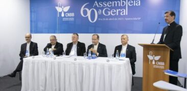 [Entrevista] Dom Walmor conversa com jornalistas durante 60ª Assembleia da CNBB