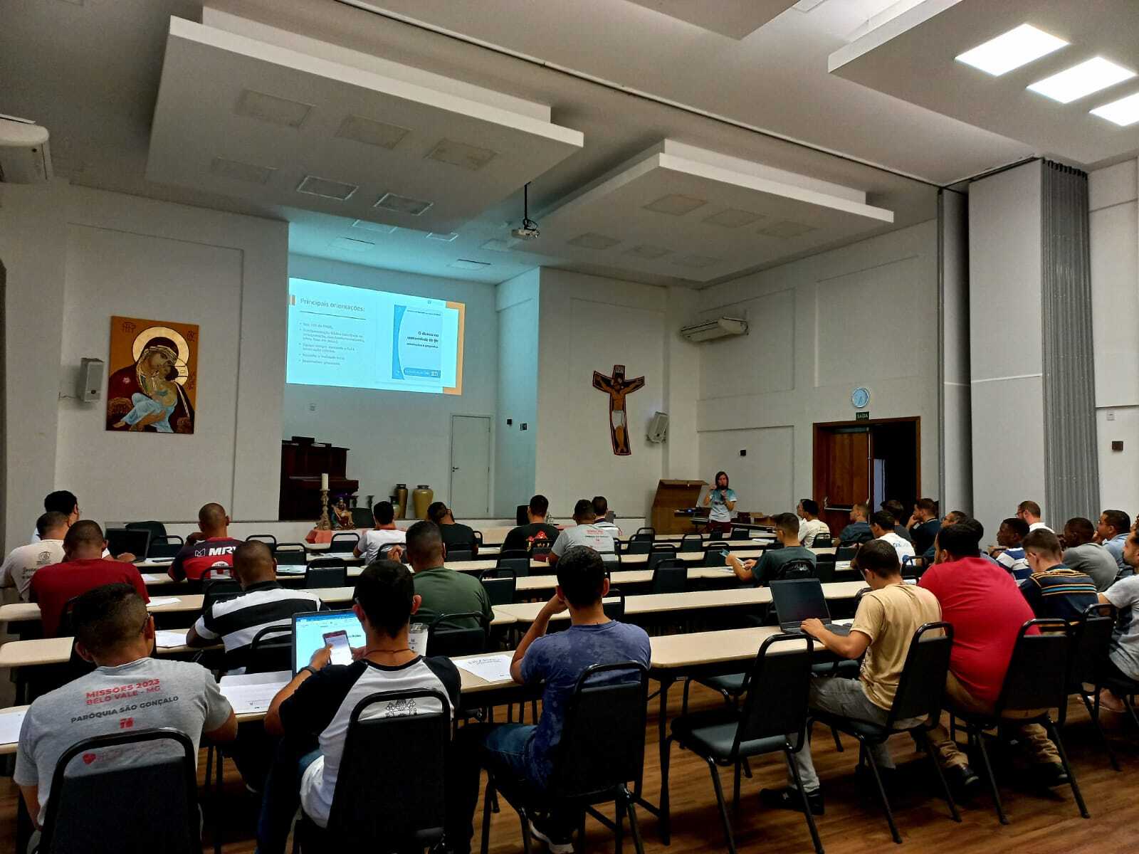 Seminaristas participam de momento formativo com a Pastoral do Dízimo