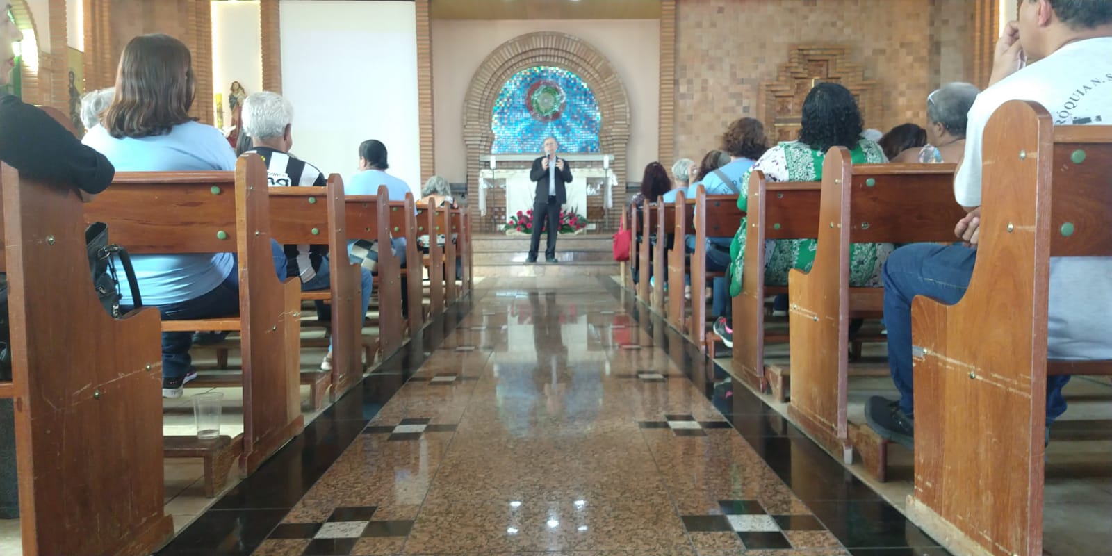 Padre Edecildo, vigário forâneo, realizou uma reunião de formação com os agentes e coordenadores da Pastoral do Dízimo da Forania São Paulo Apóstolo (RENSC).