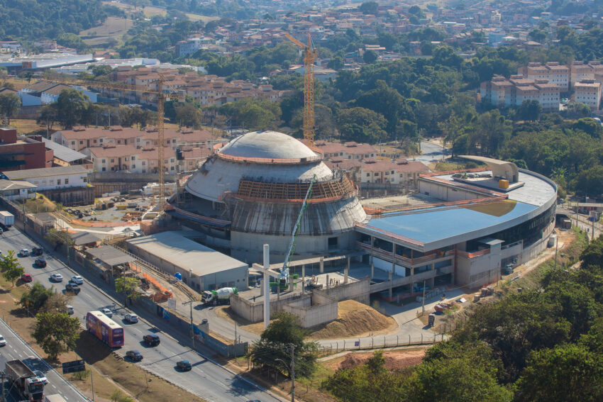 Começa A Concretagem Dos Grandes Pórticos Da Catedral Cristo Rei ...