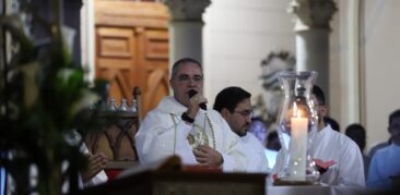 Festa da Padroeira de BH: procissão reúne devotos de Nossa Senhora da Boa Viagem no Centro da Capital