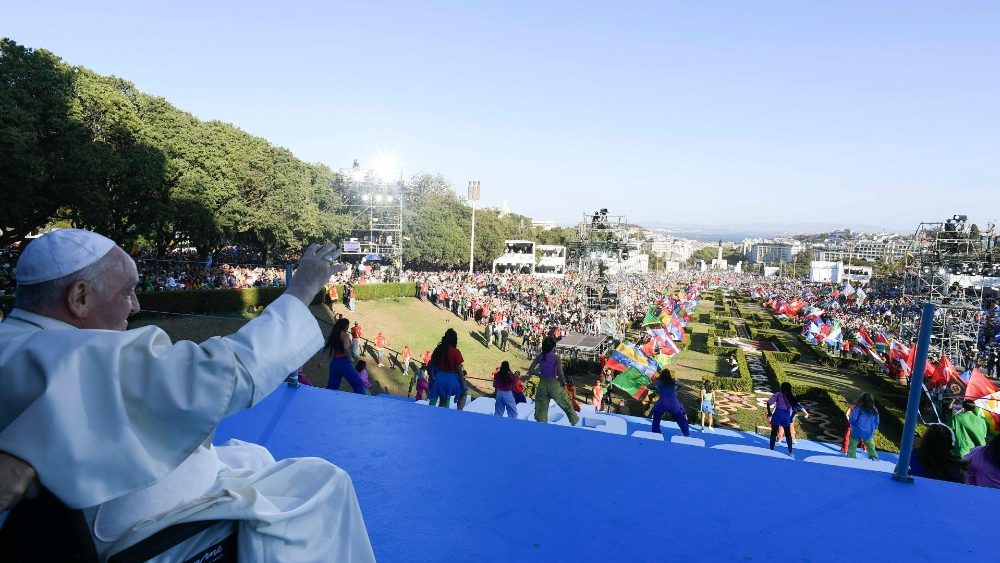 Papa Francisco: “Sejam estes dias ecos vibrantes do chamado amoroso de Deus”