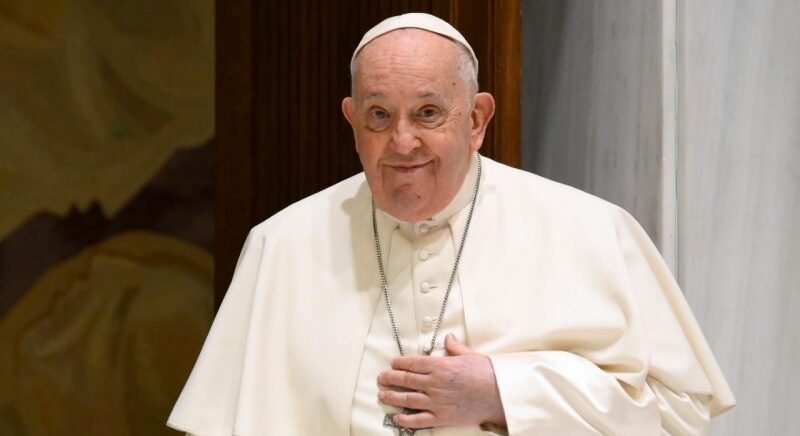 Papa Francisco: “Não são os alimentos em si que fazem mal, mas a relação que temos com eles”