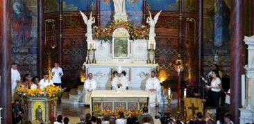Dom Walmor celebra os 120 anos do Santuário São José no dia do Padroeiro