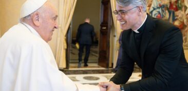 Padre Luís Henrique Eloy participa de audiência com o Papa