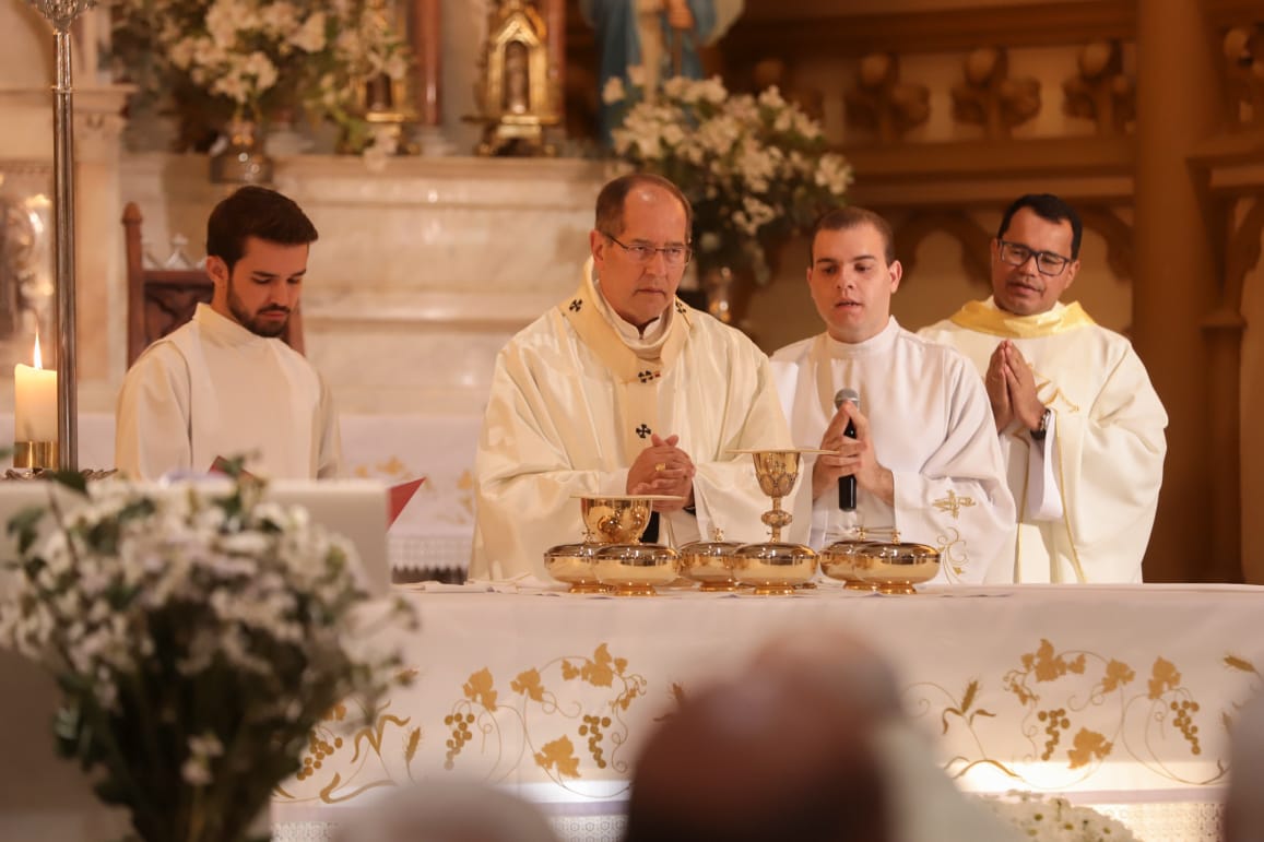 “Dom Serafim fez de sua vida uma oferta”: Dom Walmor  celebra Missa em homenagem ao Cardeal