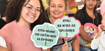 Missa da Esperança celebra 25 anos da Rense